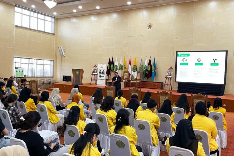Mahasiswa Butuh Literasi Keuangan agar Tidak Terjerat Pinjol Ilegal