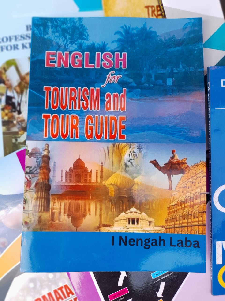 English for Tourism and Tour Guide