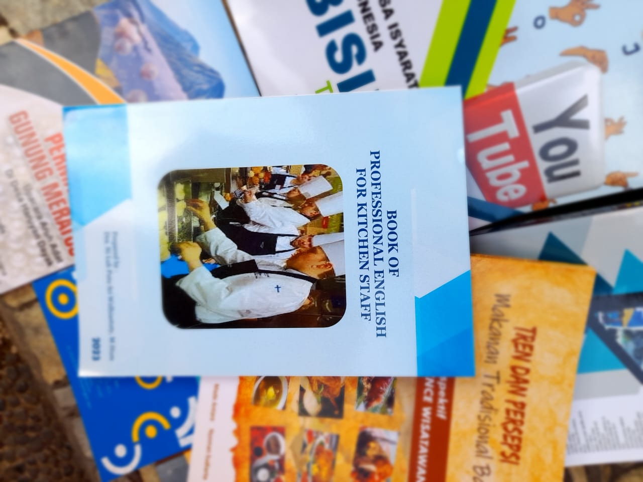 Book of Professional English for Kitchen Staff